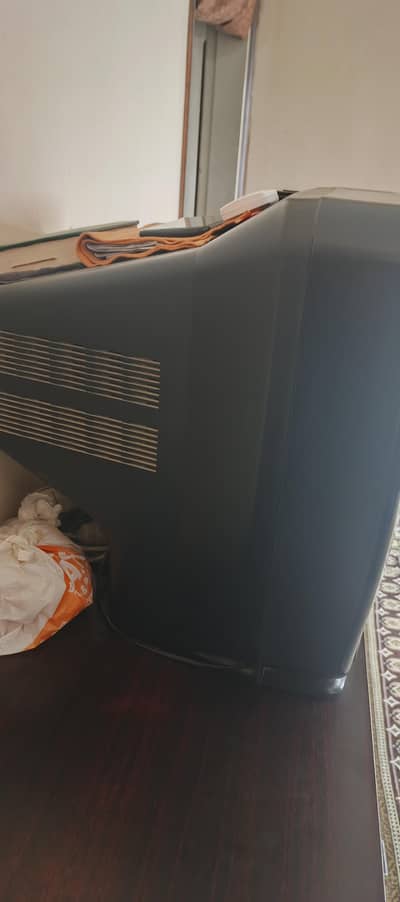 LG television 21 inches