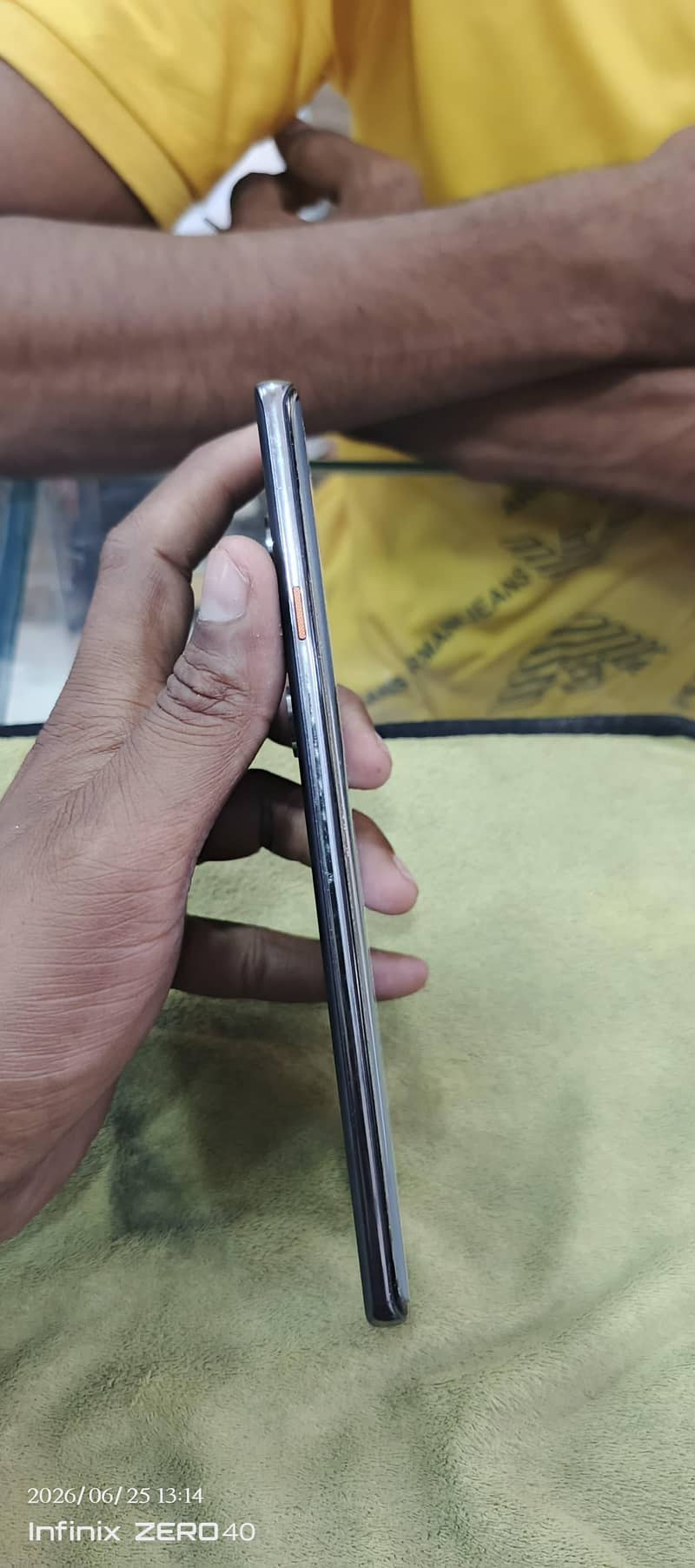 tecno comon 40 pro 4