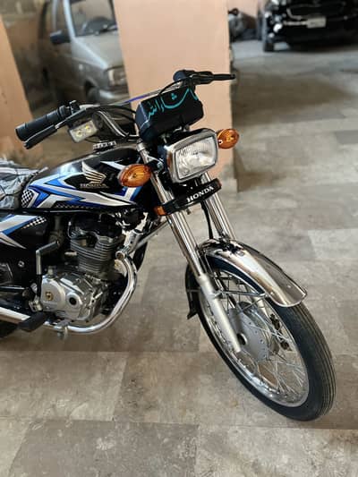 HONDA (125) BLACK