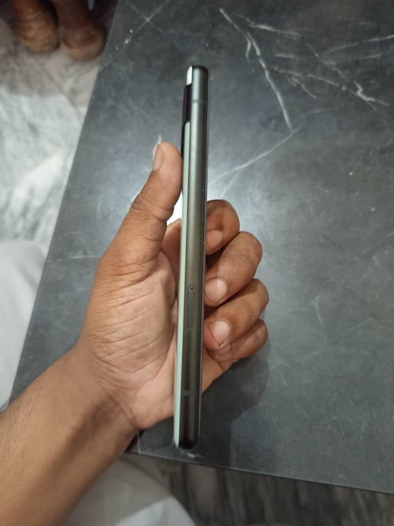 Google Pixel 6a 4