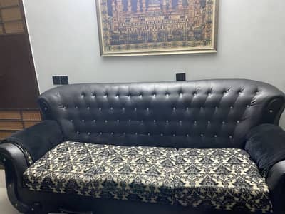 7 seater sofa with table for sale in Karachi