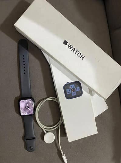 APPLE WATCH SE 2. GENARATION USA MODEL CONDITION 10/10
