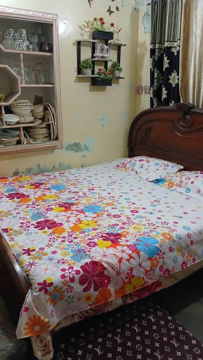 Solid wood chiniot bed set for sale