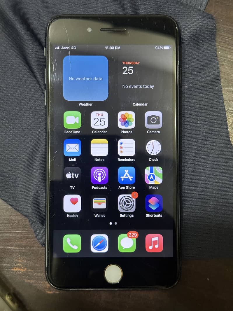 Apple iPhone 8 Plus 4