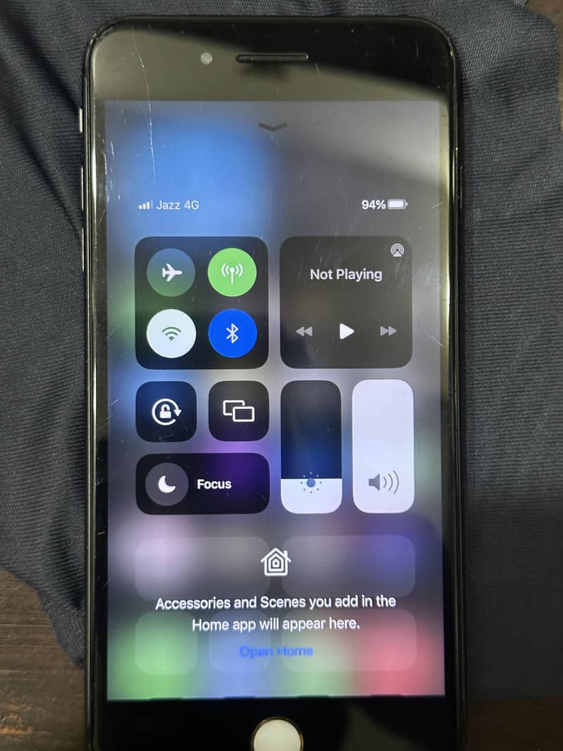 Apple iPhone 8 Plus 5