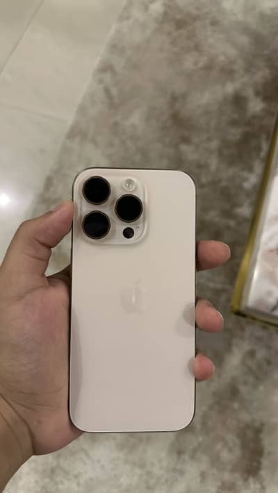 Apple iPhone 16 Pro