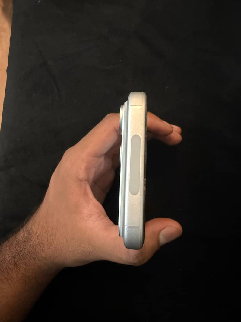 iphone 17 pro max 2