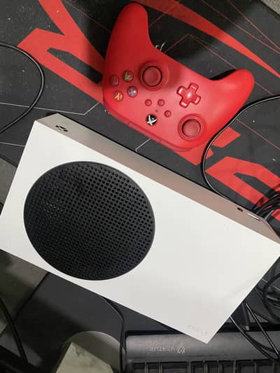 Xbox series S with wired controller