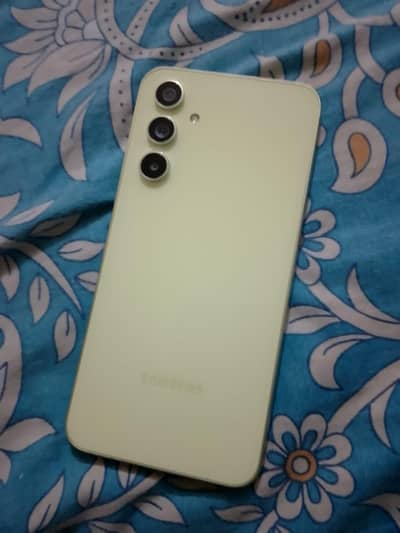 brand new condition contact no 03002864315