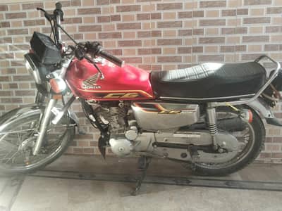 1st hand Honda 125 self start brand new Condtion total jenuion