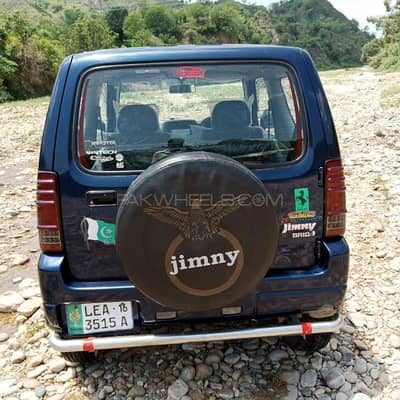 Suzuki Jimny 2011