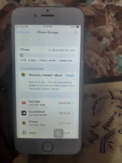 Apple iPhone 7