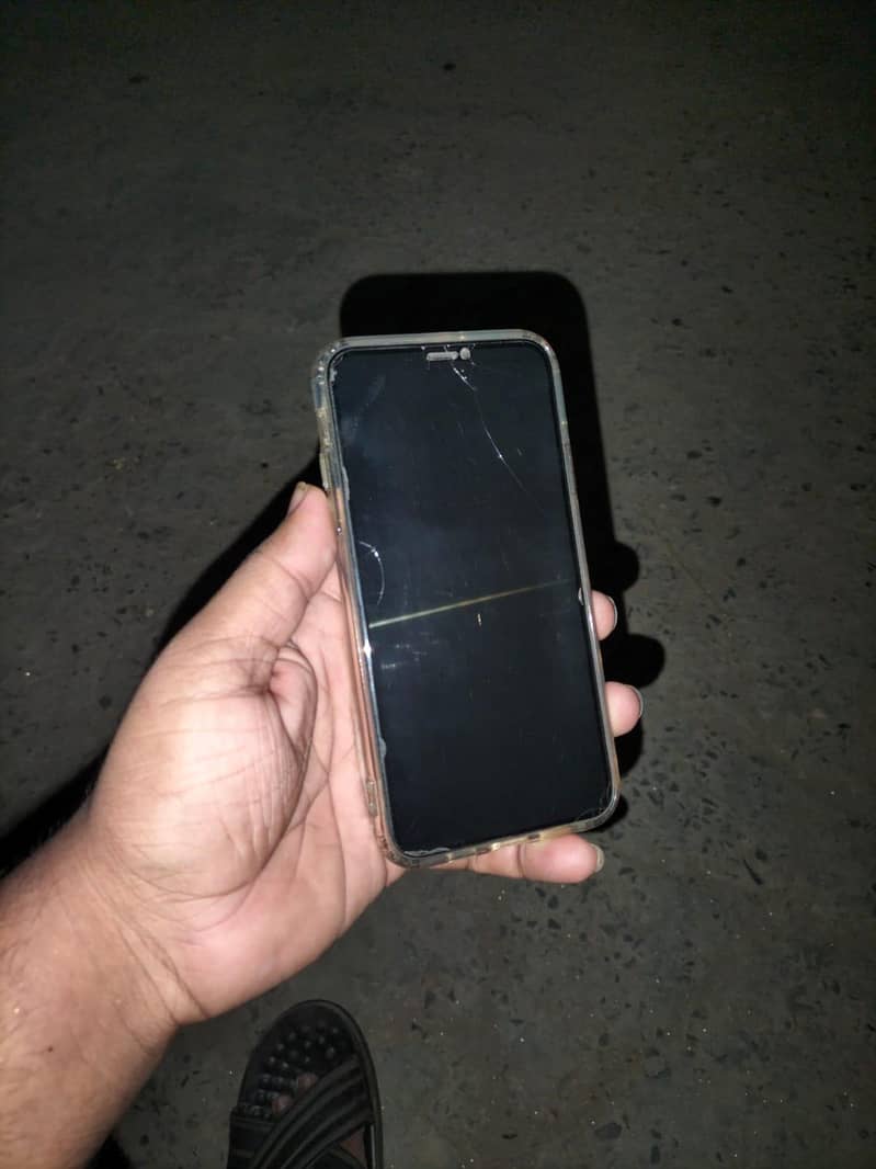 Apple iPhone 11 Pro Max 5
