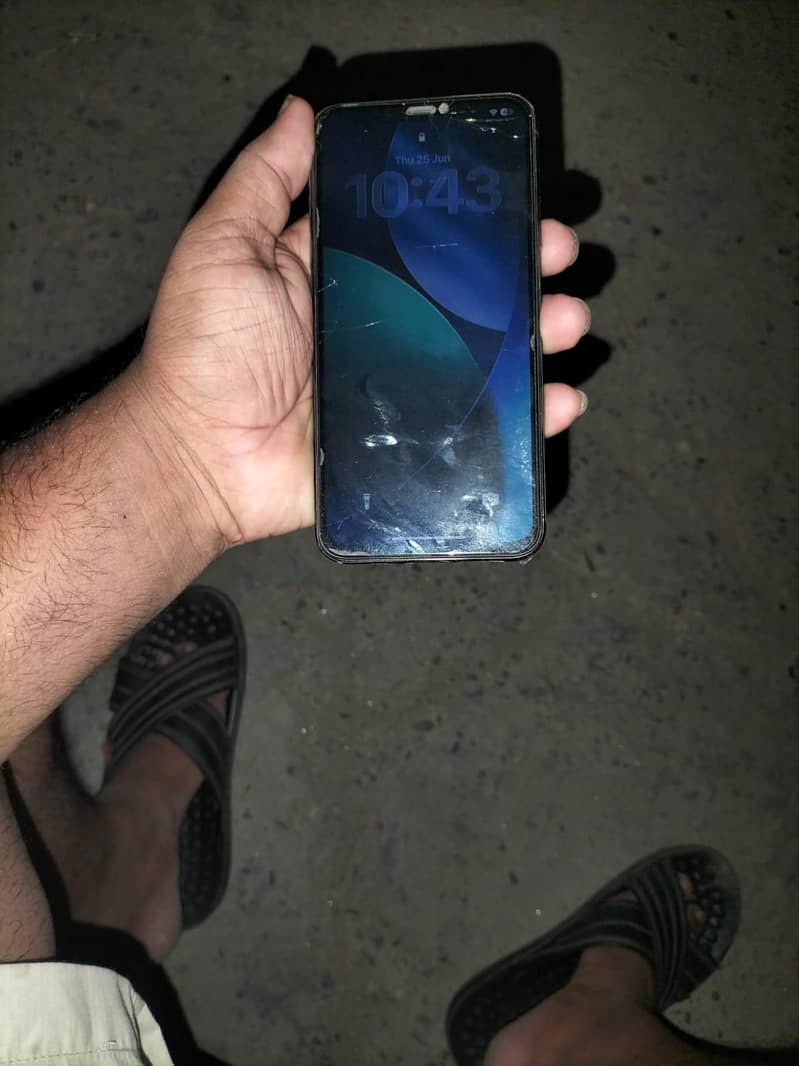 Apple iPhone 11 Pro Max 8