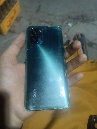 all ok Glass break hai 4-128 box hai charger no hai 03258815962
