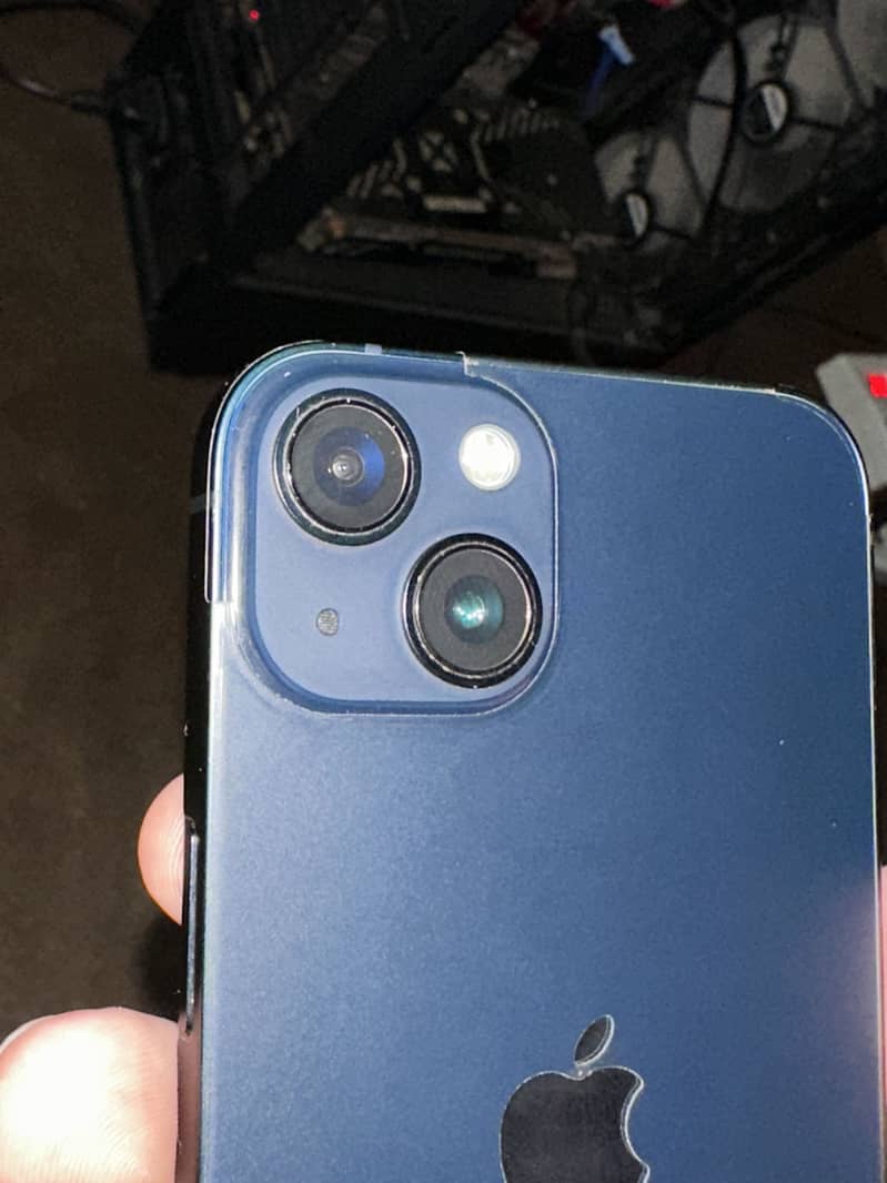Apple iPhone 13 6