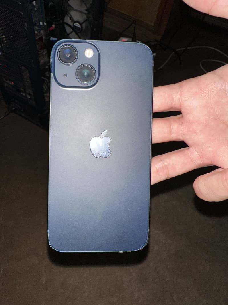 Apple iPhone 13 7