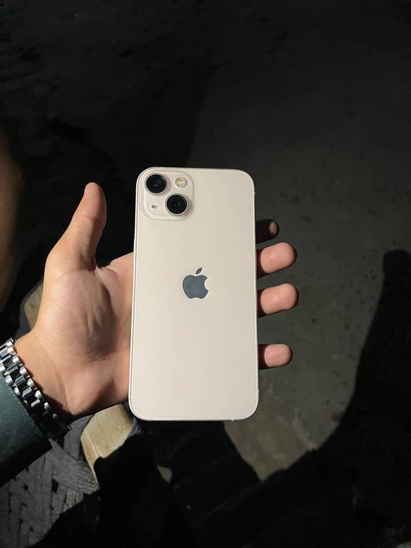 Apple iPhone 13 2