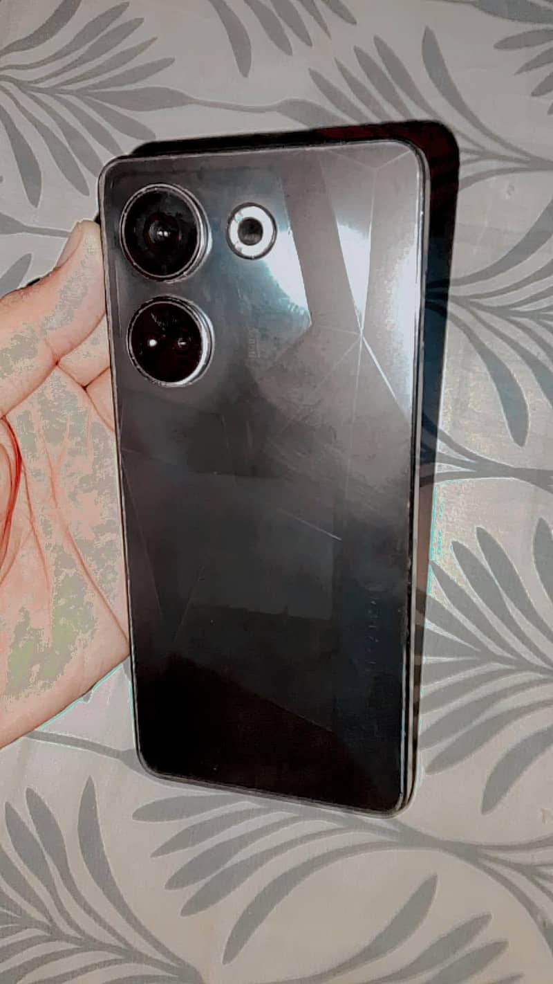 Tecno CAMON 20 8
