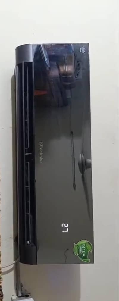 ELECTROLUX 1 TON R410 GAS NO REPAIR ORIGINAL INVERTER
