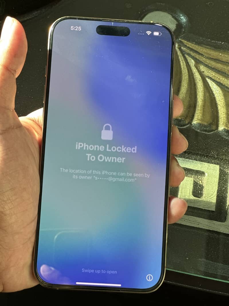 Apple iPhone 16 Pro Max 2