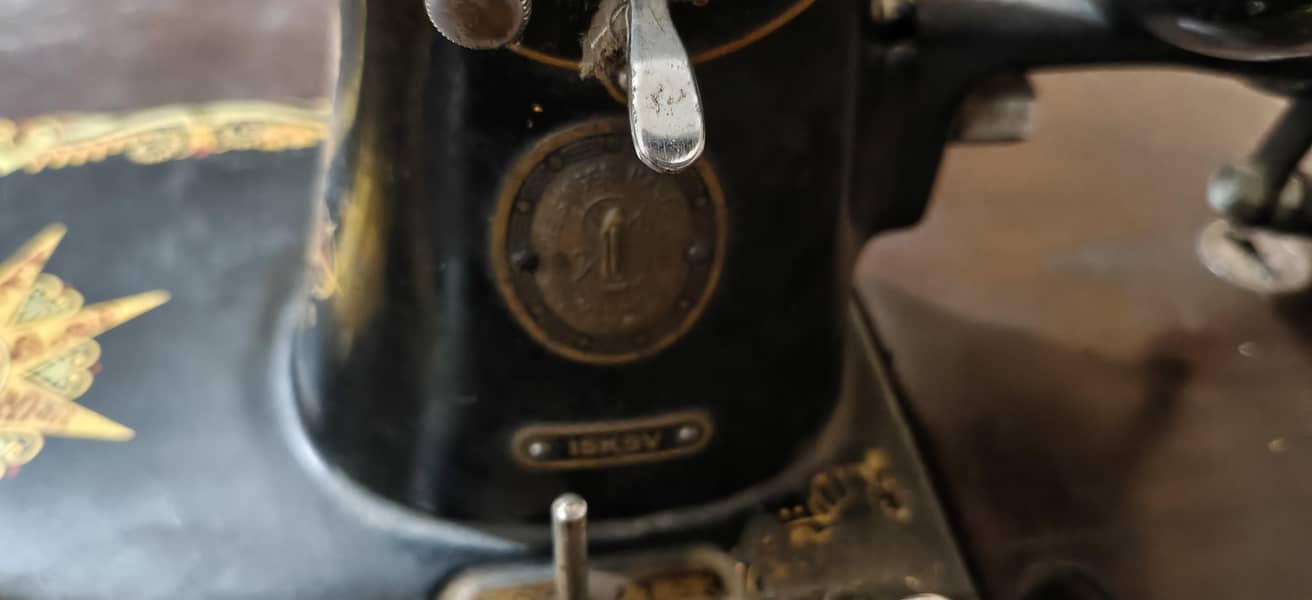 Singer machine 6