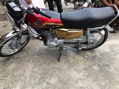Honda 125 self start Gold addition June 2024 Model