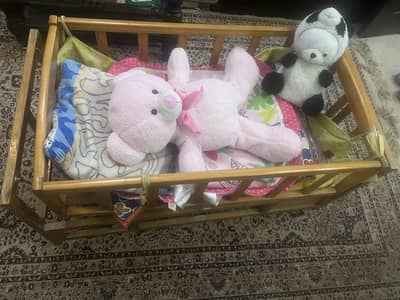 Premium quality wooden baby cot for sale