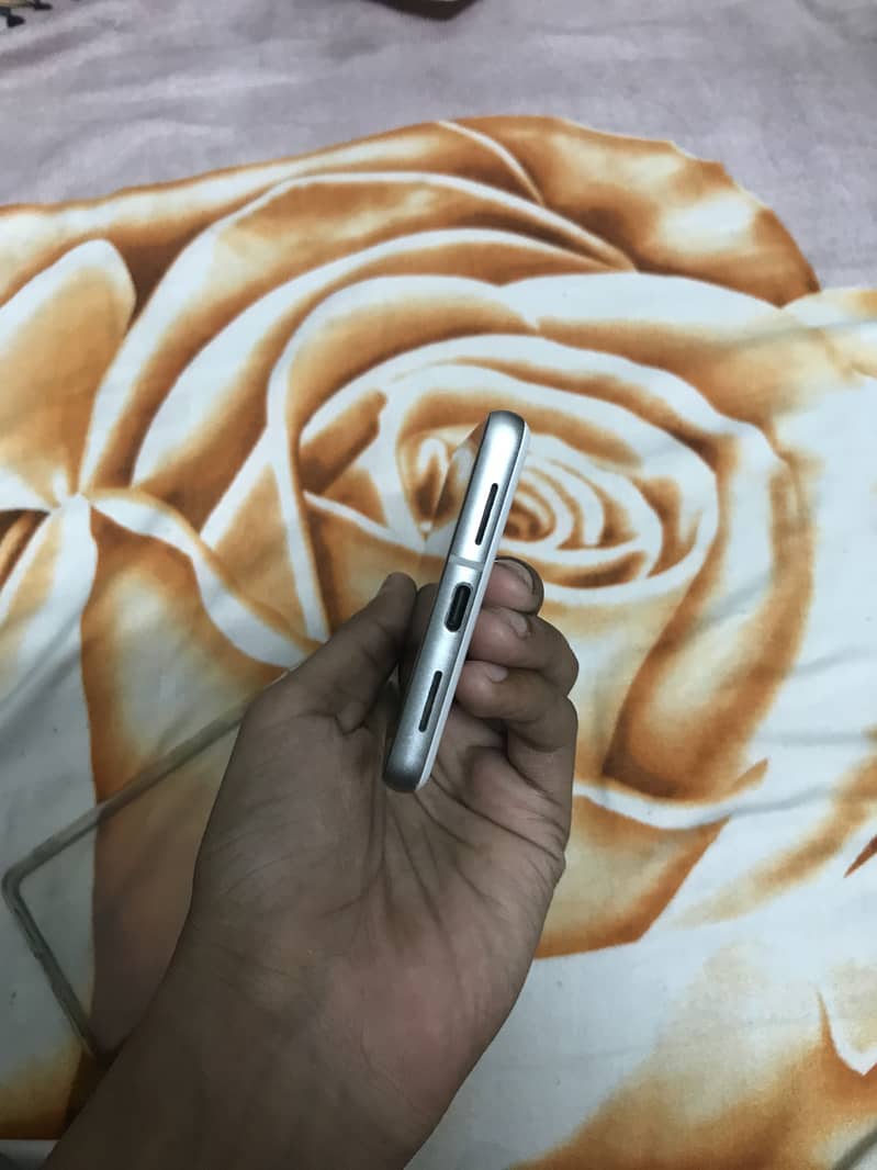 Google Pixel 7 3