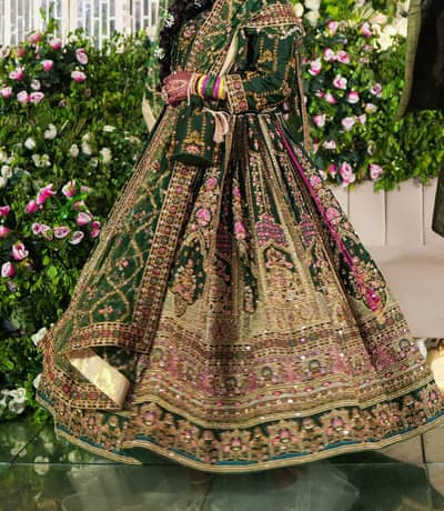 Bridal Mehndi Indian Lehnga