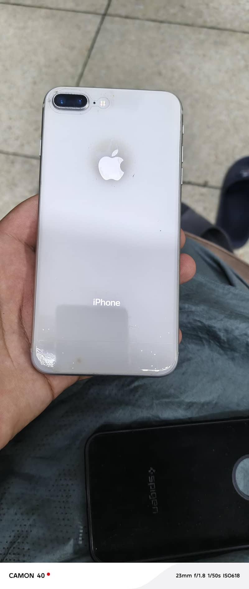 Apple iPhone 8 Plus 3