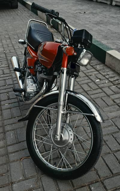 Honda cg 125 2010 model antique piece availbel for sale
