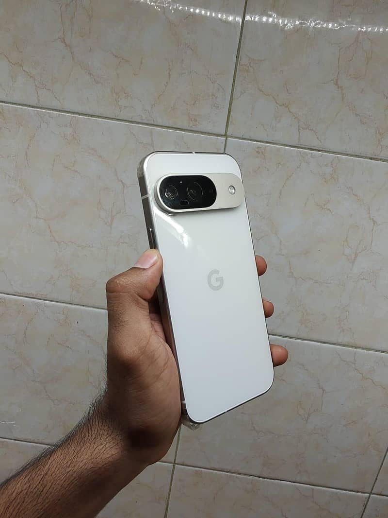 Google Pixel 9 10