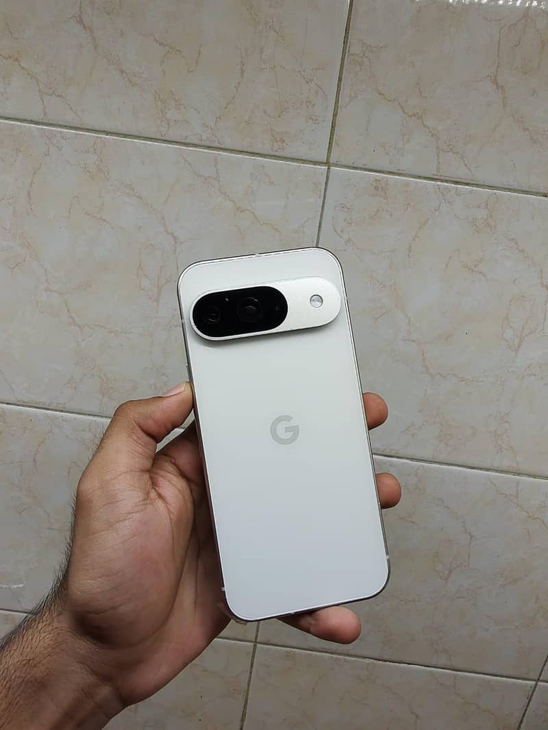 Google Pixel 9 11