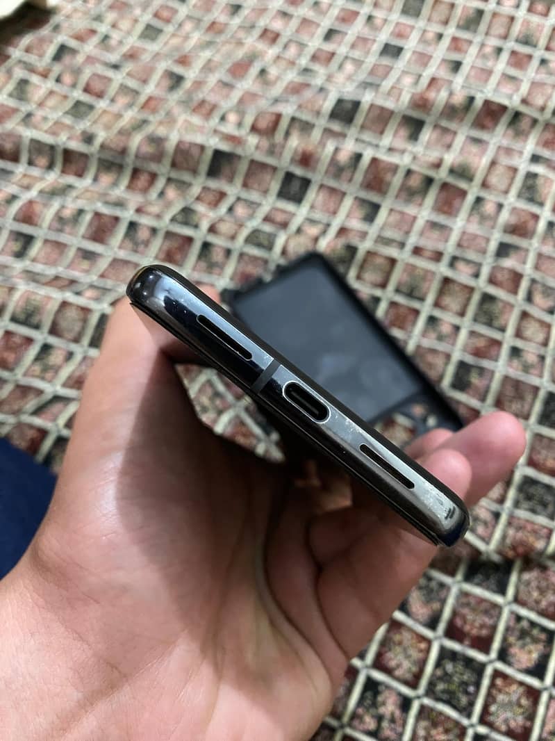 Google Pixel 8 Pro 7