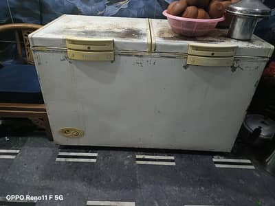 home used refrigerator good cooling for sale