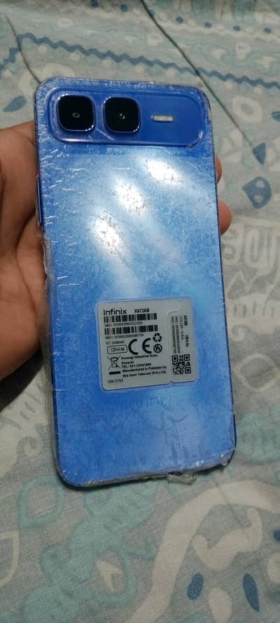 Infinix smart 10 plus 4+4/128. pta approved with box .