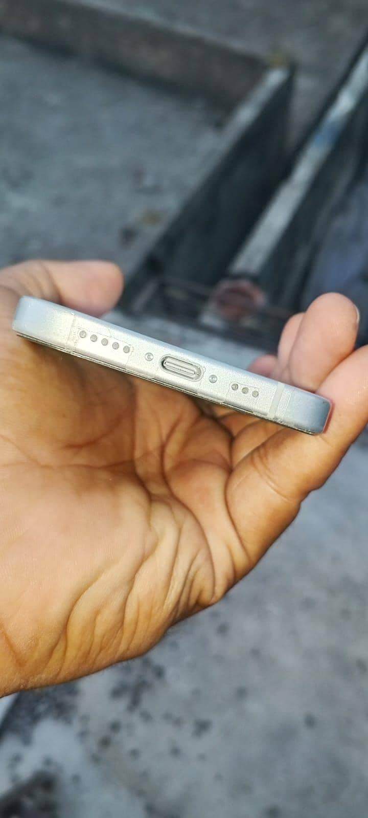 Apple iPhone 15 2
