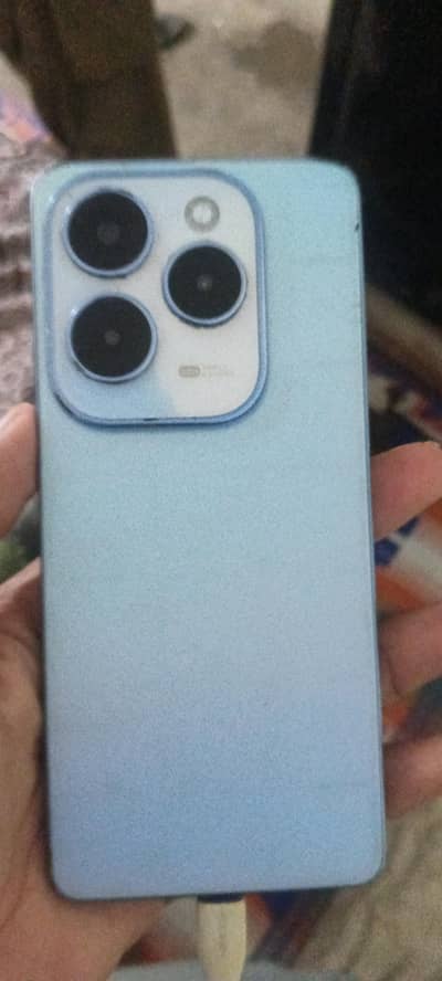 Infinix Hot 40
