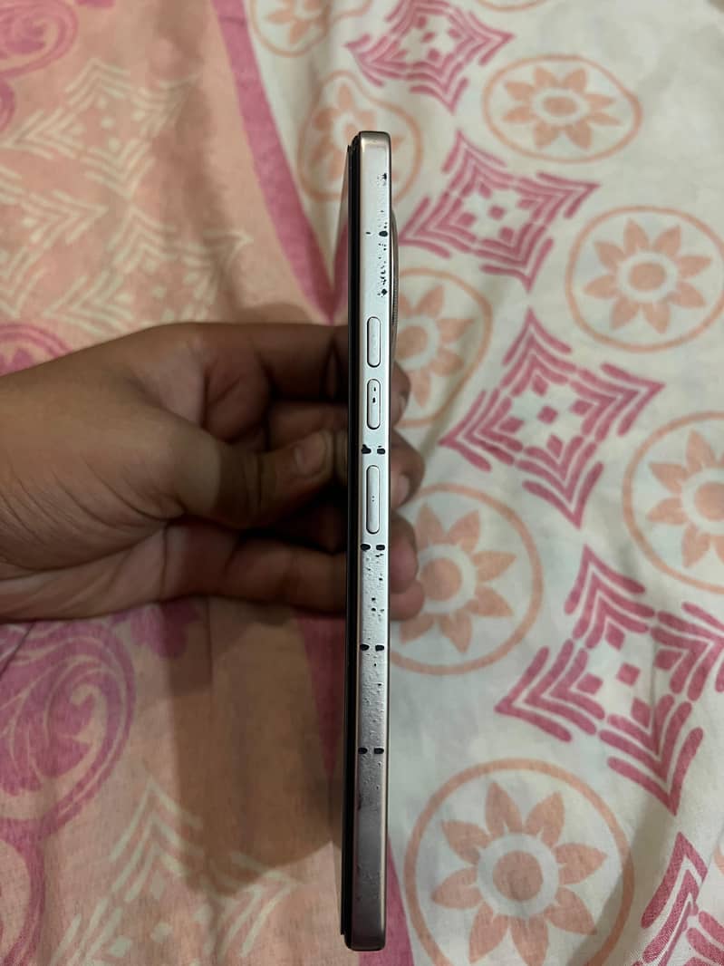 Tecno CAMON 30 4