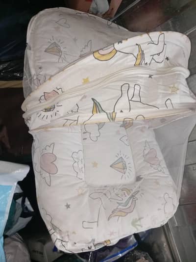 baby nest with full net