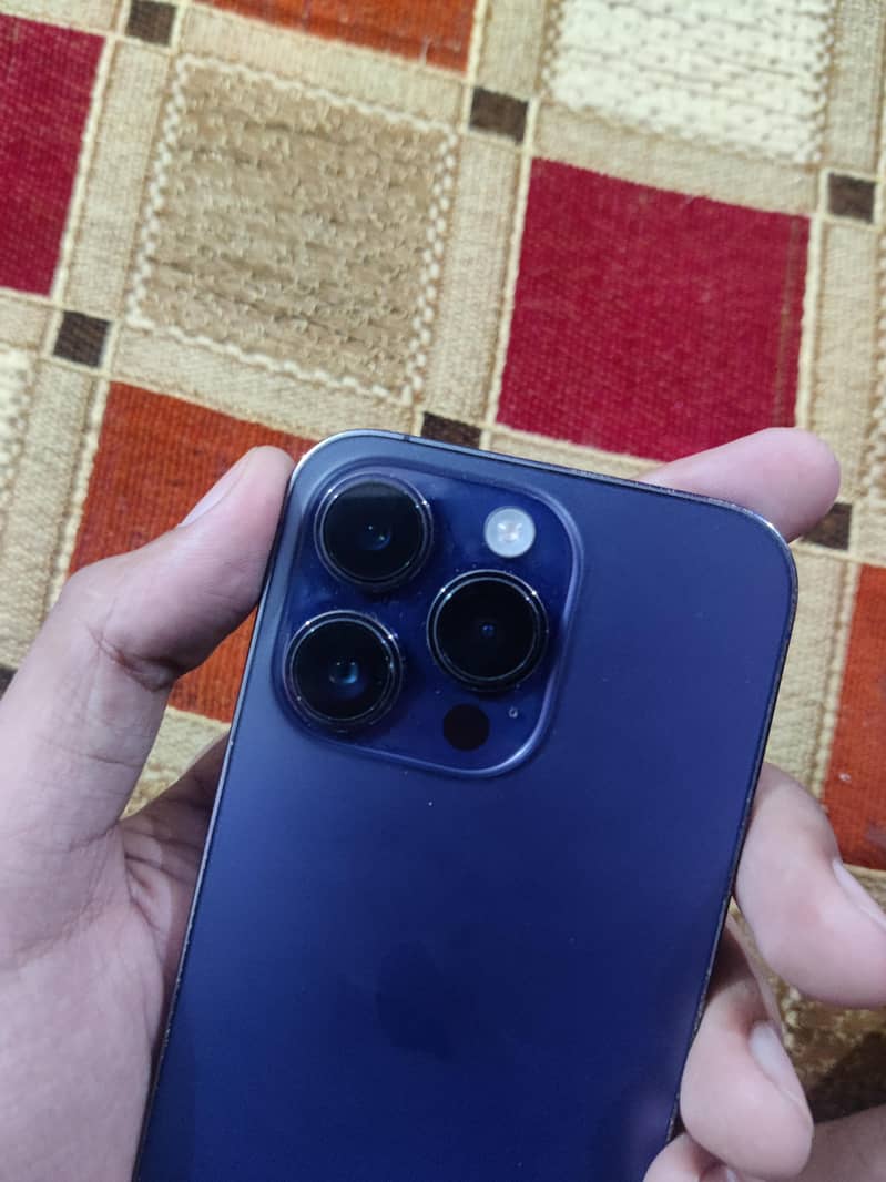 Apple iPhone 14 Pro 2