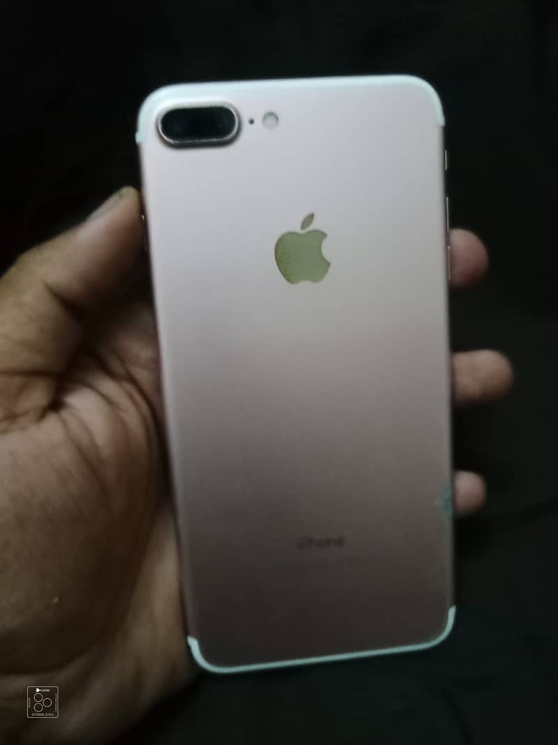 Apple iPhone 7 Plus 4