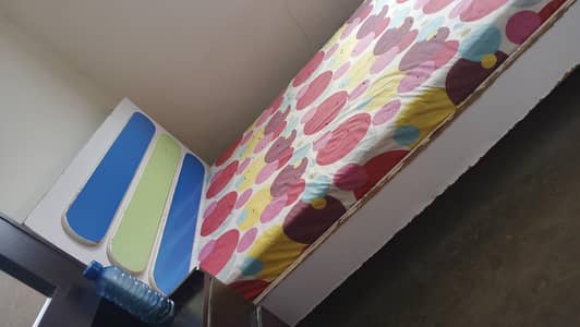 it's 4 by 6 size bed Good condition with medicated mattress