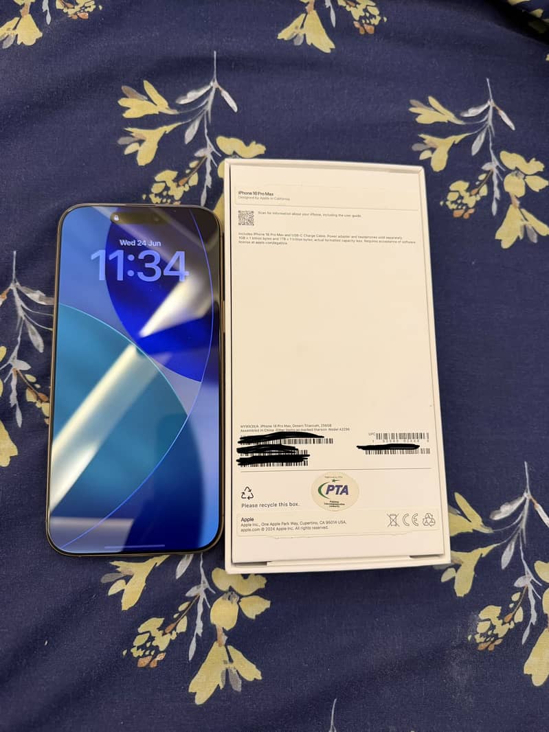 Apple iPhone 16 Pro Max 1