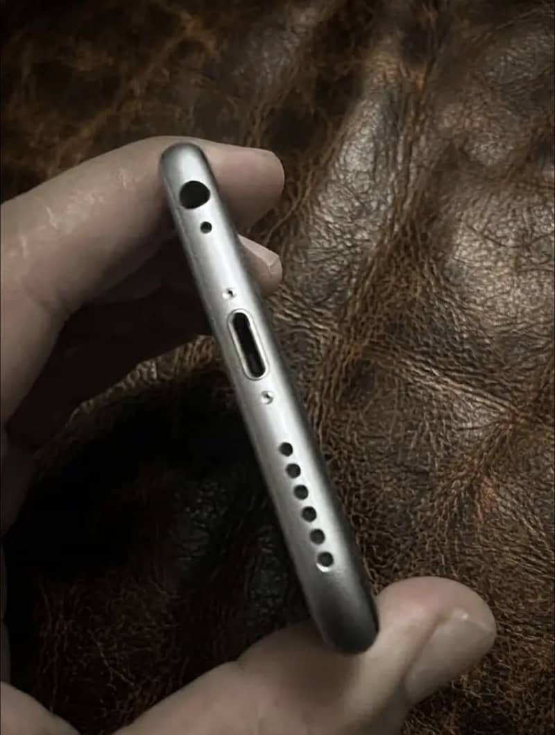 Apple iPhone 6 3