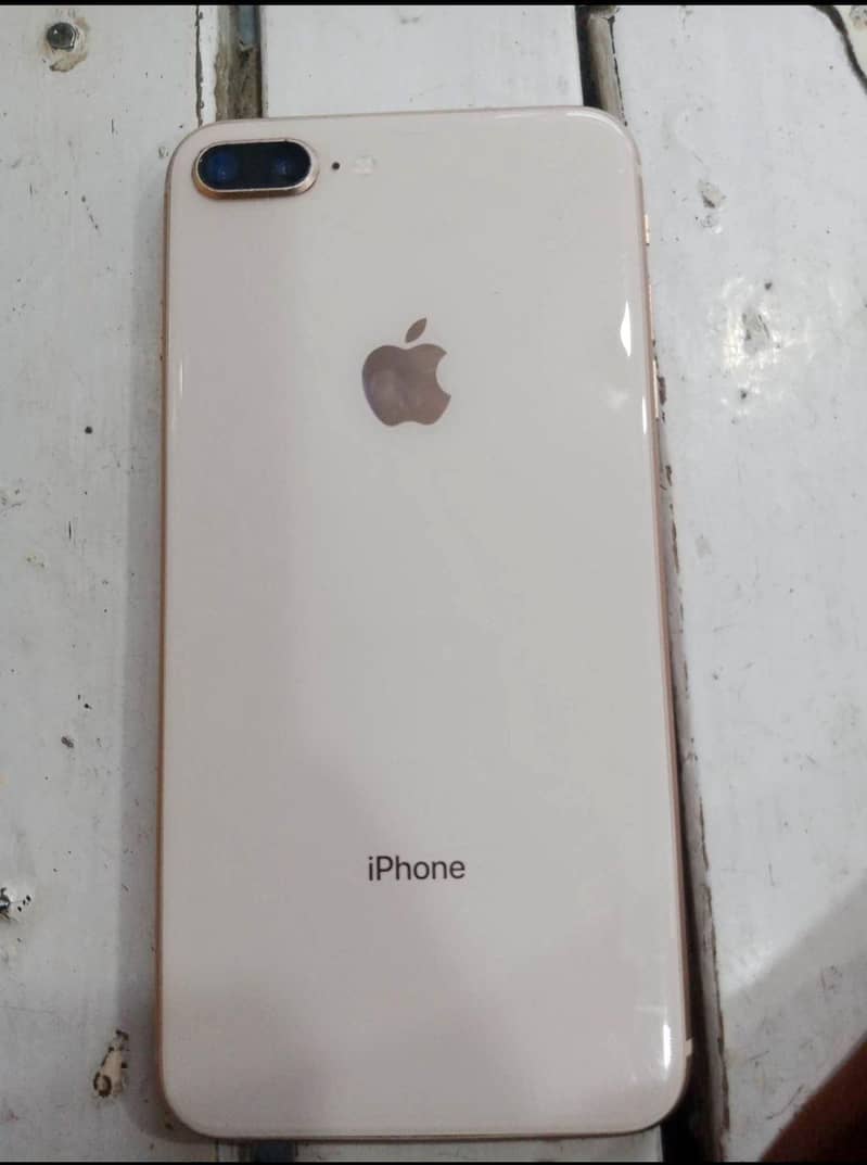 Apple iPhone 8 Plus 0