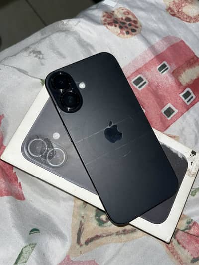Ifhone 16 10 by 10 box open