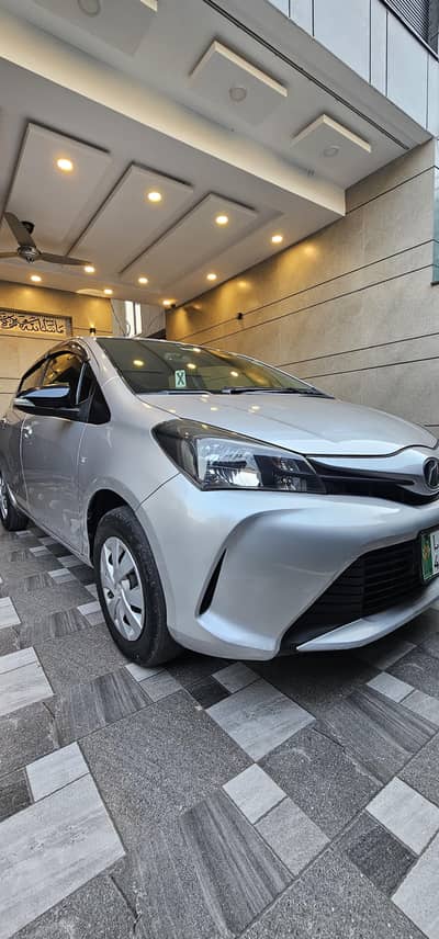 Toyota Vitz 2014