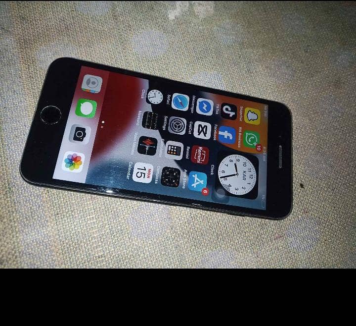 Apple iPhone 7 Plus 2